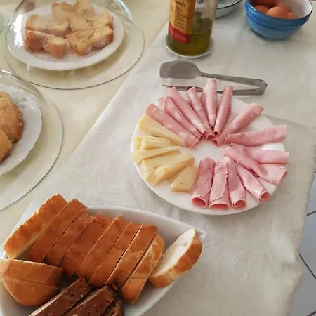 A Casa Di Monica Bed & Breakfast *