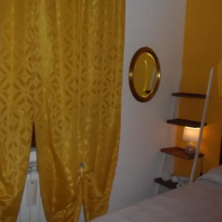 ベッド・アンド・ブレックファスト A Casa Di Monica