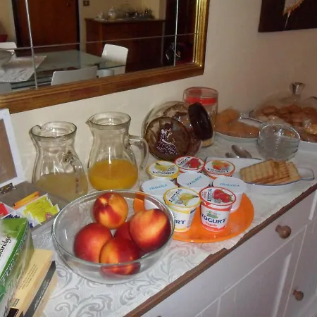 Bed and Breakfast A Casa Di Monica