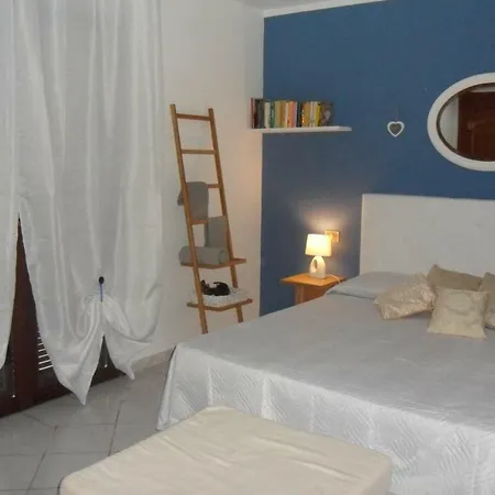 A Casa Di Monica 3* オルビア